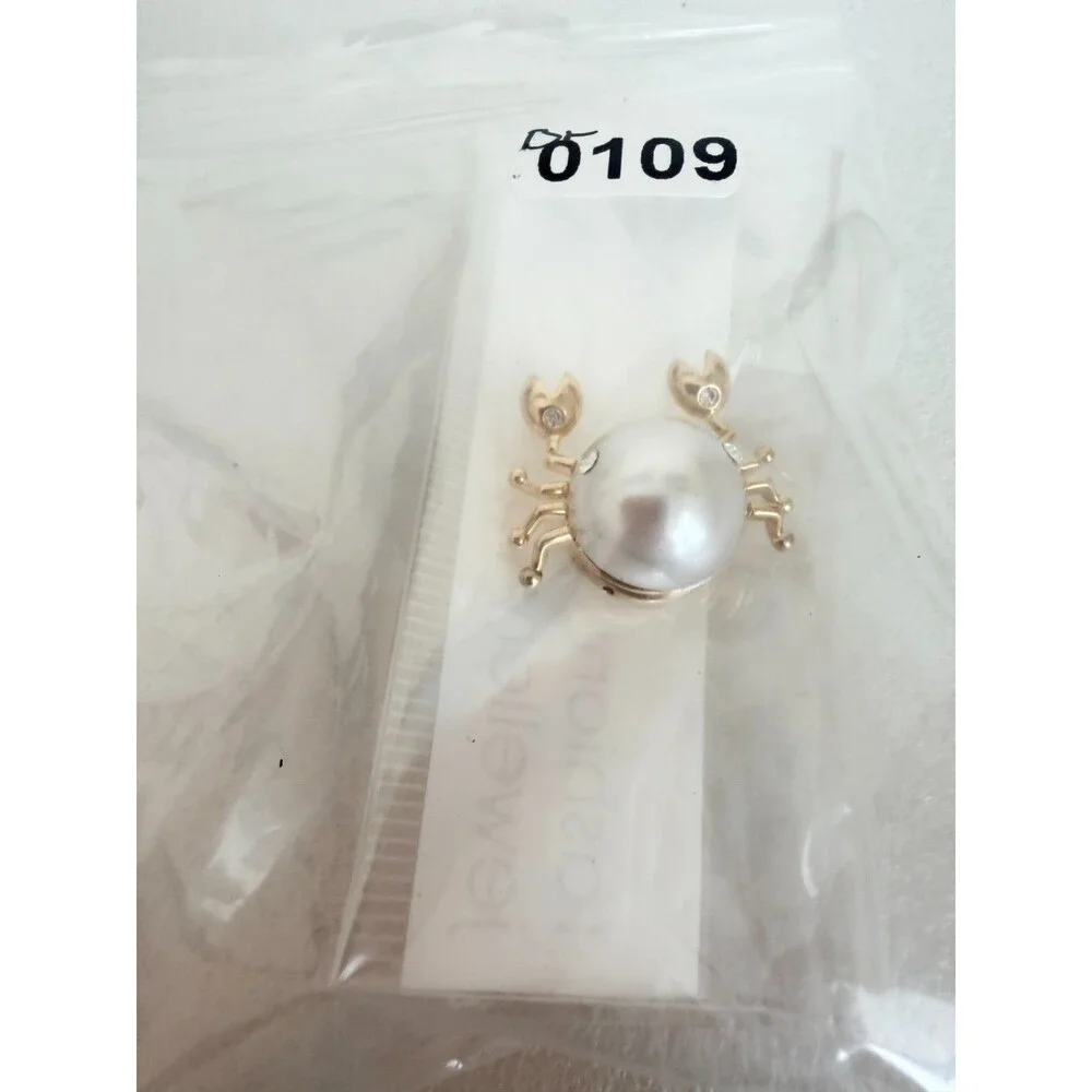 Gold Tone Pearl Crab Magnetic Brooch Scarf Clip Fridge Magnet Rhinestone
